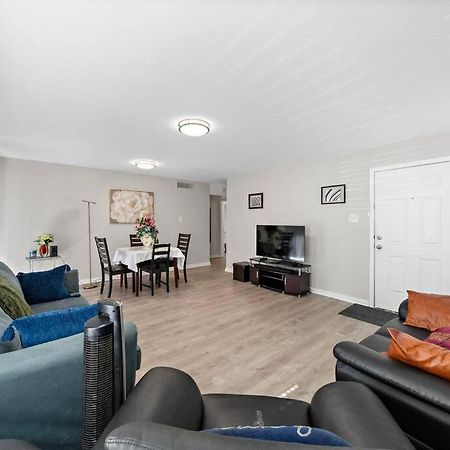 יוסטון Cozy, Dedicated Workspace, Fast Wi-Fi Apartment מראה חיצוני תמונה