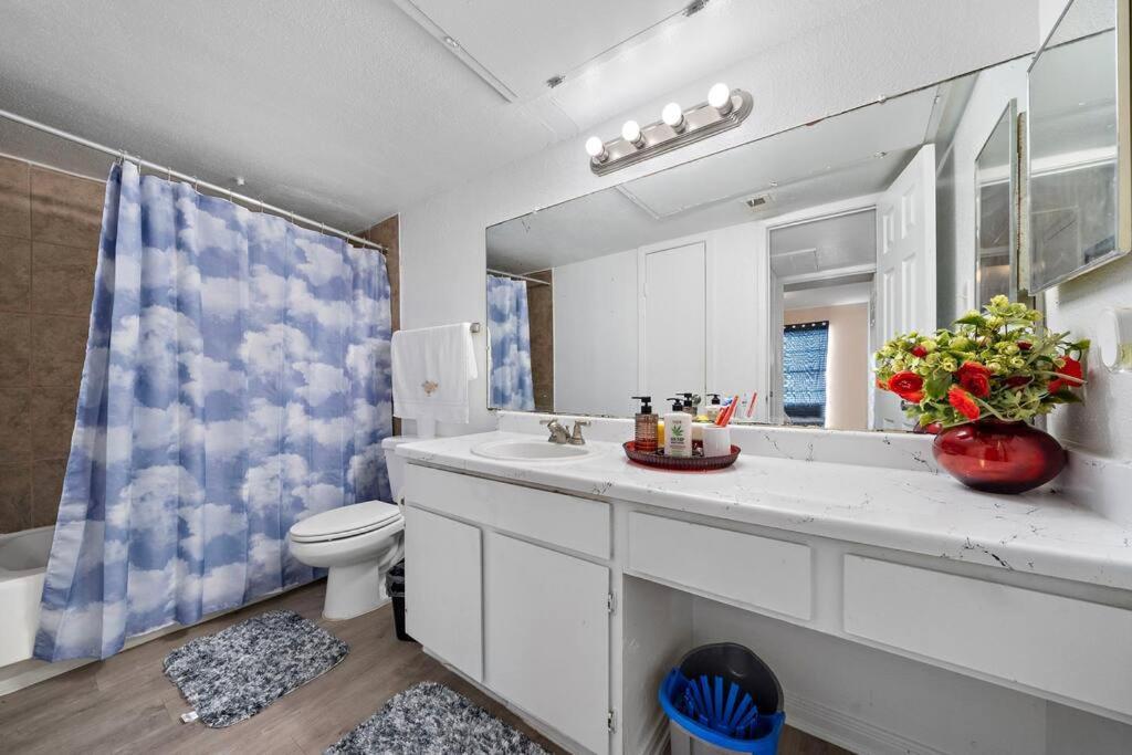 יוסטון Cozy, Dedicated Workspace, Fast Wi-Fi Apartment מראה חיצוני תמונה