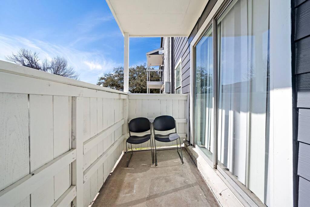 יוסטון Cozy, Dedicated Workspace, Fast Wi-Fi Apartment מראה חיצוני תמונה