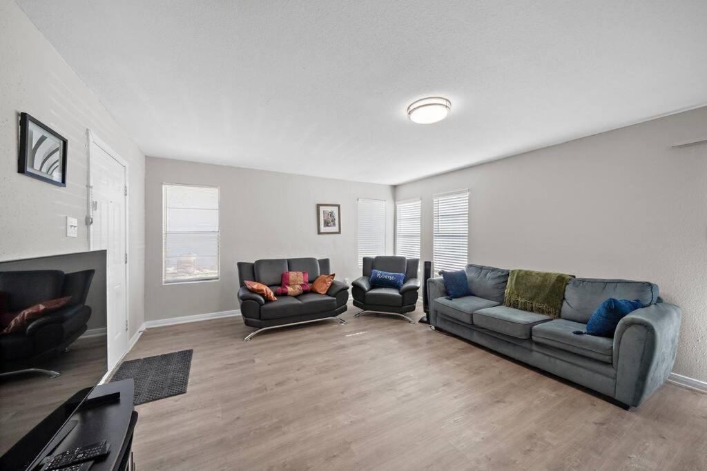 יוסטון Cozy, Dedicated Workspace, Fast Wi-Fi Apartment מראה חיצוני תמונה